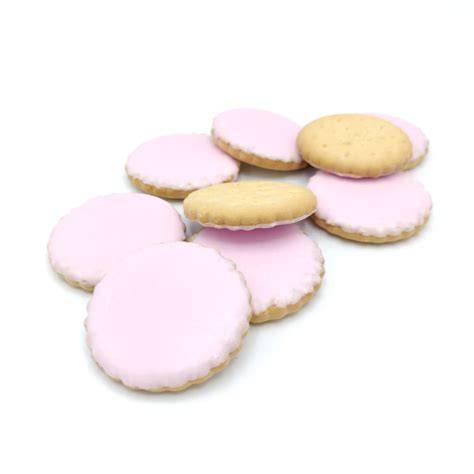 Roze Oreo koekjes met Valentijnsdecoratie