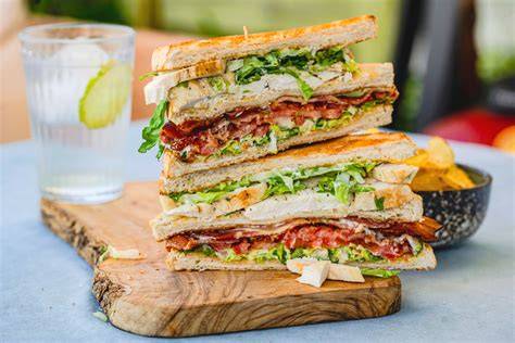Club sandwich schuin gesneden