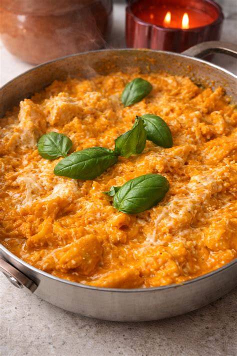 Romige pompoenpasta met rozemarijn