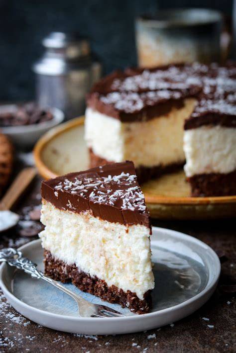 Vegan Bounty taart met drie lagen