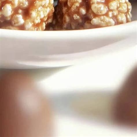 Rice Krispies chocolade noten hoopjes