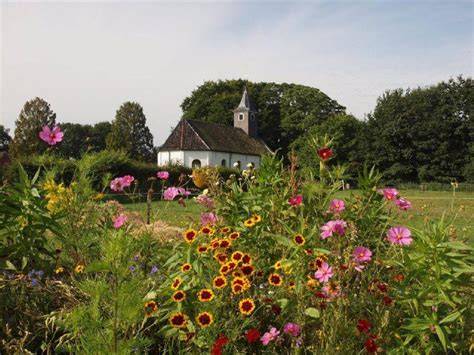 Tuin naast Het Witte Kerkje