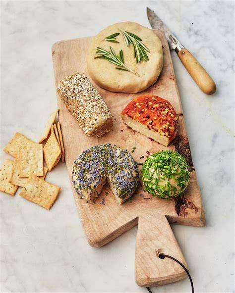 Komkommertoastjes met verschillende toppings