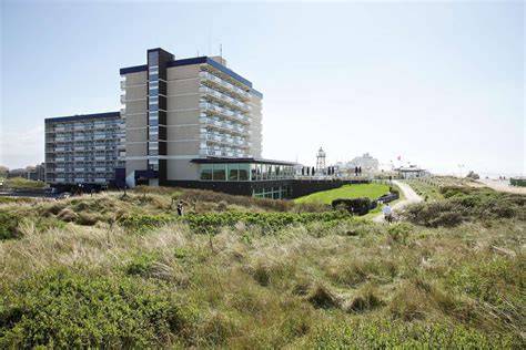 Ontbijtbuffet aan zee in Kijkduin