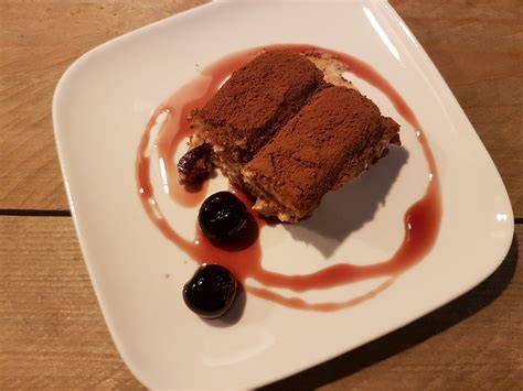 Gelaagde tiramisu met amarena kersen