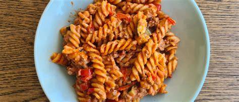 pasta met vegetarisch gehakt tomatensaus