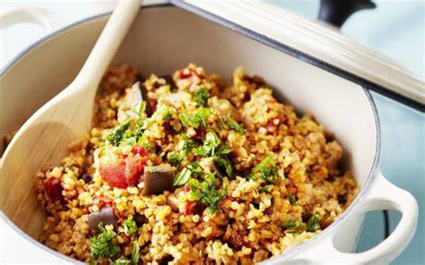 Bulgur met mediterrane groenten tomatensaus