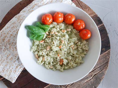 Risotto met pesto en geroosterde tomaatjes