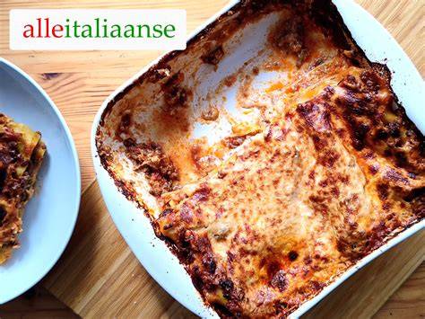 Italiaanse lasagne met ragù en bechamelsaus