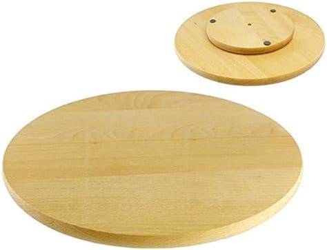 Houten draaiplateau met taart