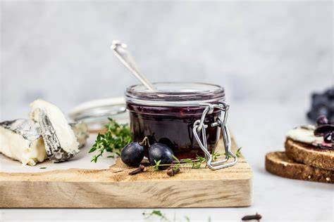 Druivenjam met port en kaasplankje
