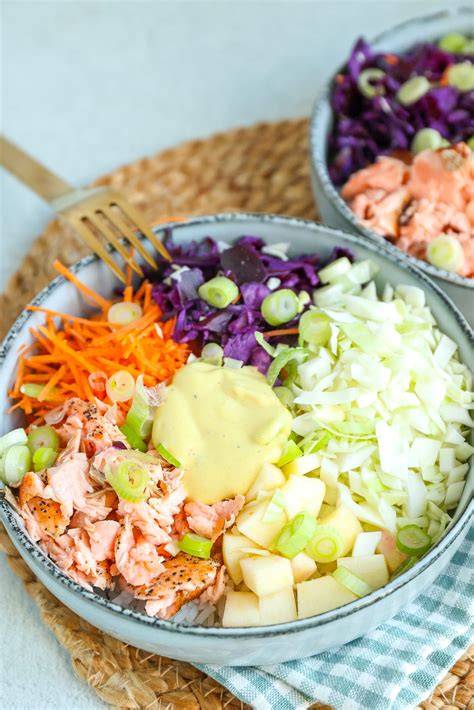 zalm bowl met witte koolsalade